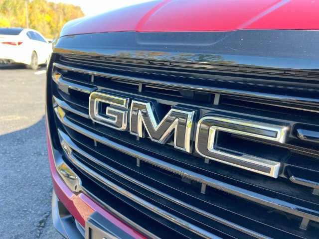 Used 2023 GMC Terrain SLE w/ Driver Convenience Package AWD/4WD image 29