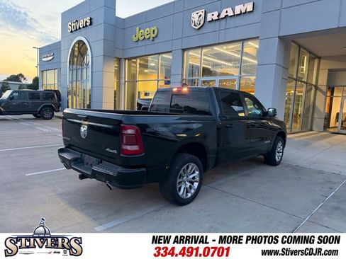 Used 2023 RAM 1500 Laramie AWD/4WD image 5