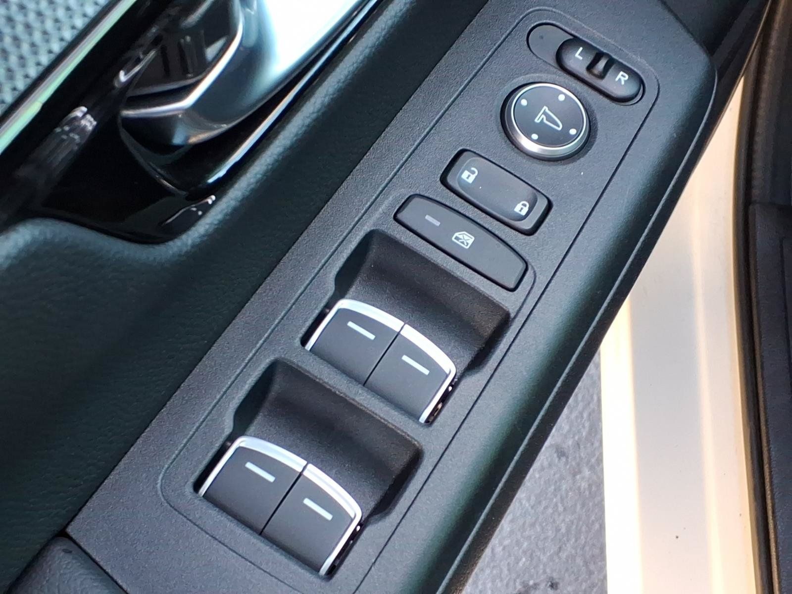 Used 2025 Honda CR-V Sport Touring image 14