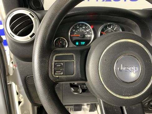 Used 2014 Jeep Wrangler Unlimited Sport w/ Max Tow Package AWD/4WD image 18