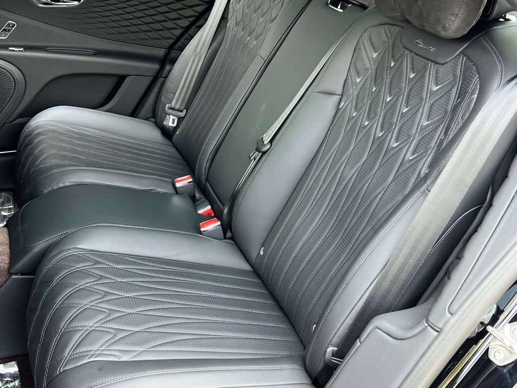 Used 2026 Bentley Flying Spur Azure AWD/4WD image 18