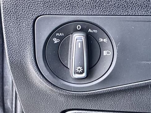 Used 2024 Volkswagen Tiguan SEL R-Line image 41