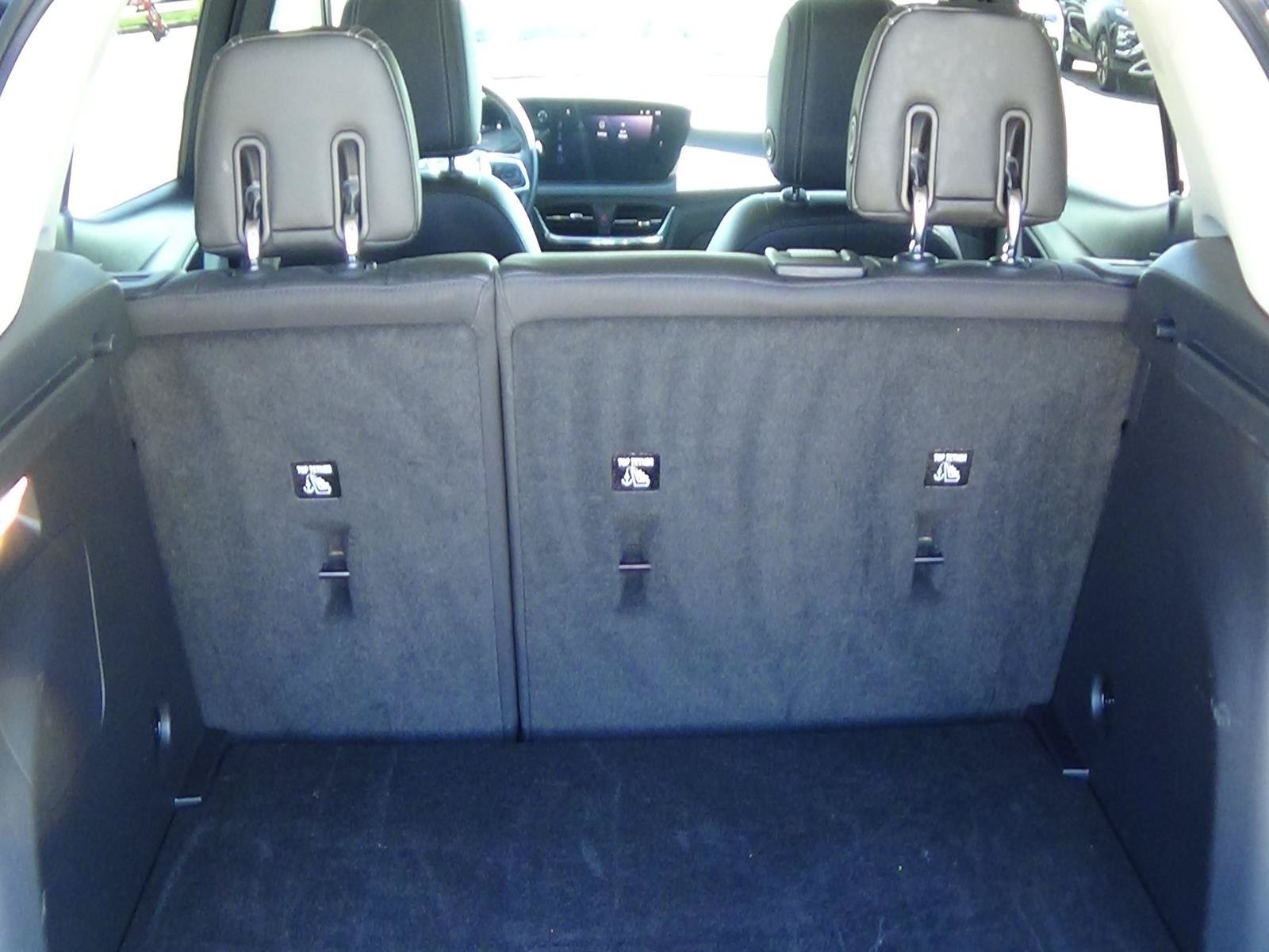 Used 2025 Buick Encore GX Preferred FWD image 11