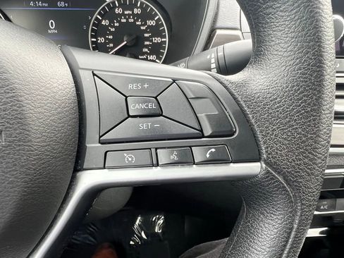 Used 2024 Nissan Altima 2.5 SV image 34