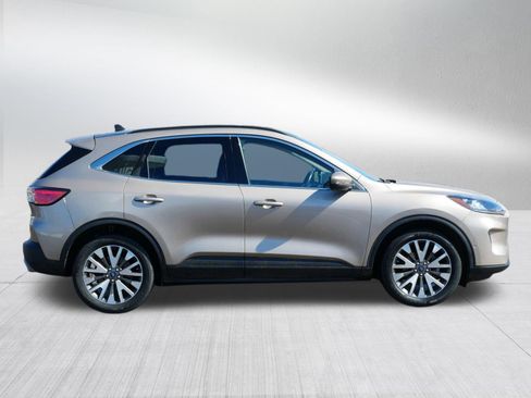 Used 2020 Ford Escape Titanium image 8