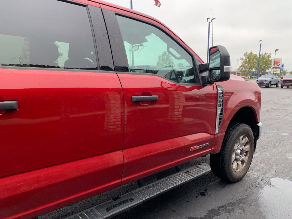 Used 2024 Ford F350 XLT AWD/4WD image 17