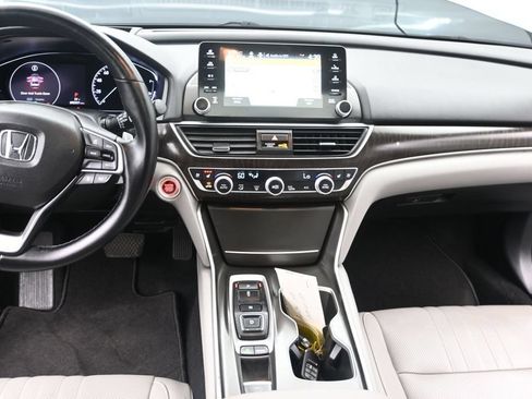 Used 2019 Honda Accord Touring image 26