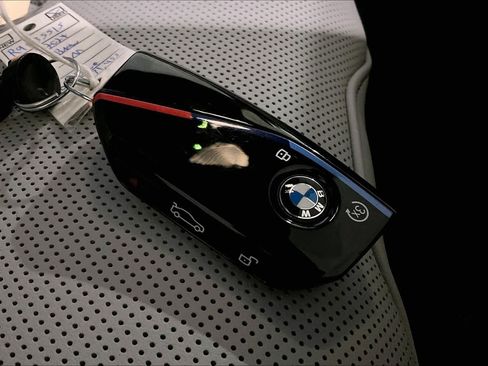 Used 2024 BMW XM AWD/4WD image 13