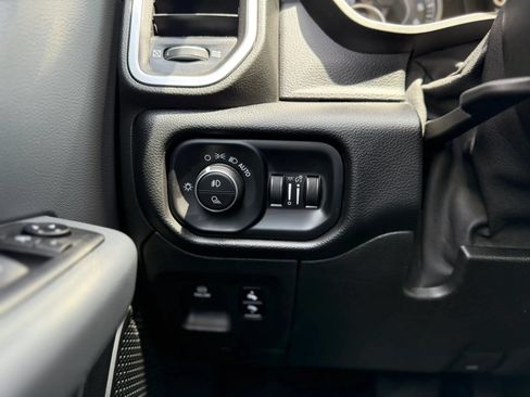 Used 2019 RAM 1500 Big Horn AWD/4WD image 21