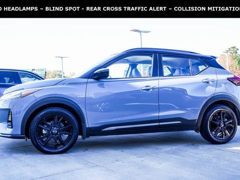 Used 2024 Nissan Kicks SR w/ SR Premium Package image 2