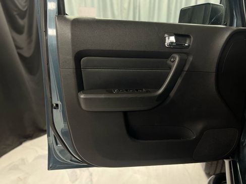 Used 2006 HUMMER H3 Luxury image 31