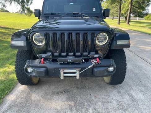 Used 2019 Jeep Wrangler Rubicon AWD/4WD image 15