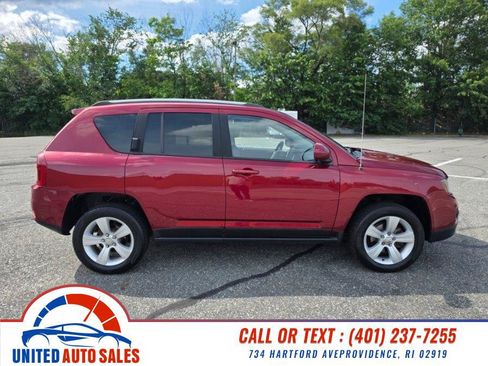 Used 2016 Jeep Compass Latitude AWD/4WD image 6
