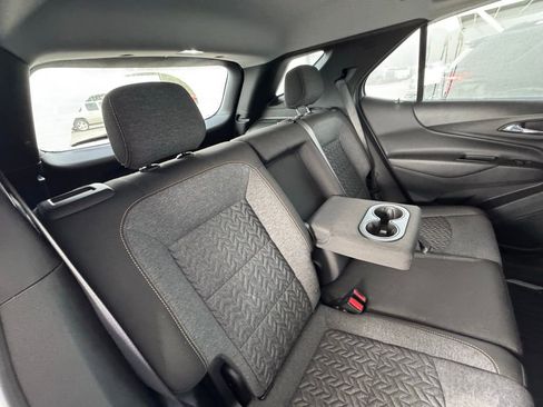 Used 2022 Chevrolet Equinox LT image 25