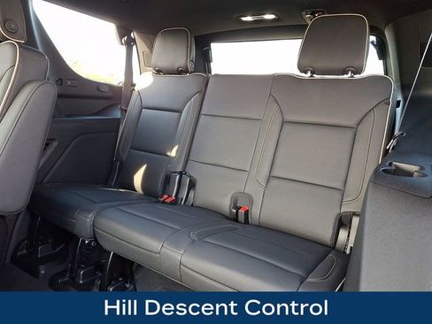 Used 2024 Chevrolet Tahoe Premier image 16