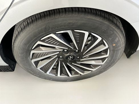 Used 2025 Hyundai Sonata SEL image 11