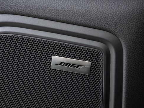 New 2026 Porsche Macan image 7