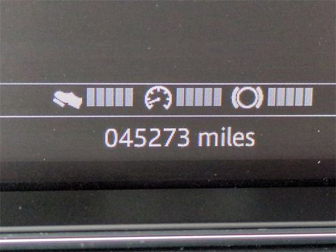 Used 2020 Jaguar E-PACE SE image 28