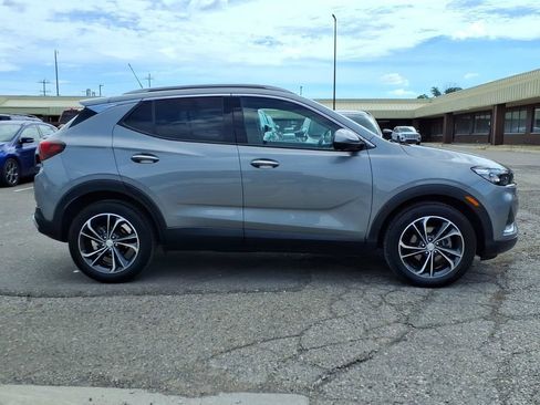 Used 2023 Buick Encore GX Essence w/ Advanced Technology Package FWD image 6
