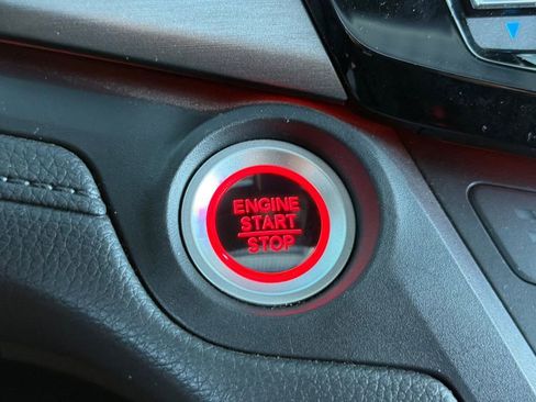 Used 2025 Honda Odyssey Sport-L image 22