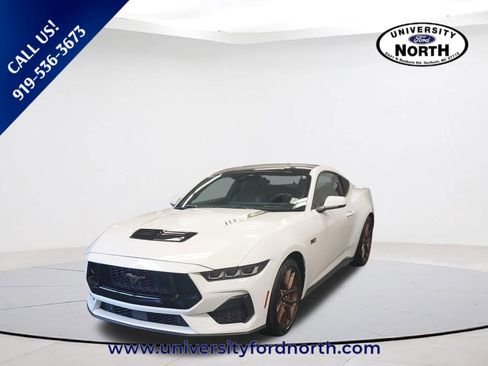 Used 2024 Ford Mustang GT Premium RWD image 7