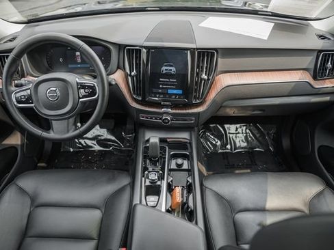 Certified 2023 Volvo XC60 B5 Plus w/ Climate Package AWD/4WD image 21