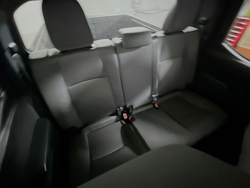 Used 2025 Toyota Tacoma SR5 image 33