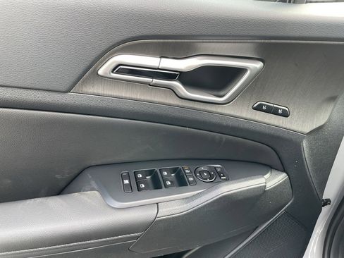 New 2026 Kia Sportage X-Line image 11