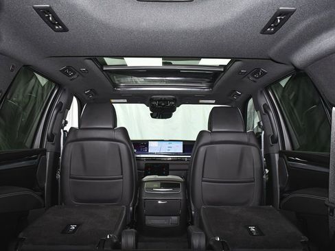 Used 2025 Cadillac Escalade Premium Luxury w/ LPO, Floor Liner Package AWD/4WD image 75