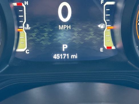 Used 2024 Jeep Wrangler Sahara image 24