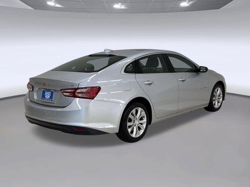 Used 2021 Chevrolet Malibu LT FWD image 9