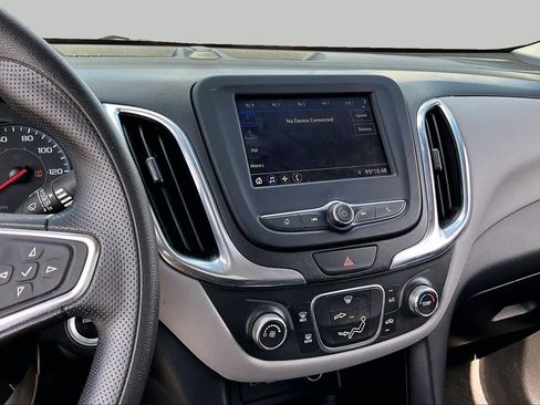 Used 2020 Chevrolet Equinox LS FWD image 6