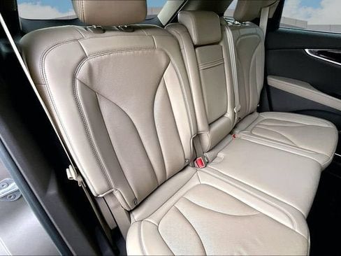 Used 2021 Lincoln Nautilus Reserve AWD/4WD image 28