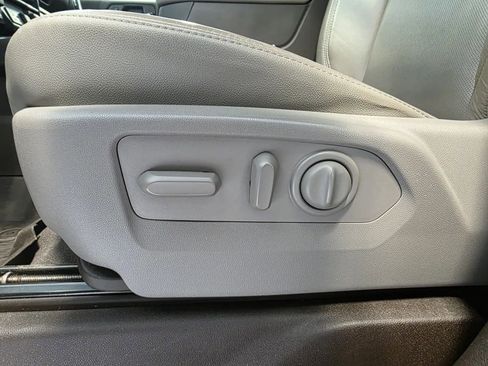 Used 2020 GMC Sierra 1500 SLT w/ SLT Premium Plus Package image 26