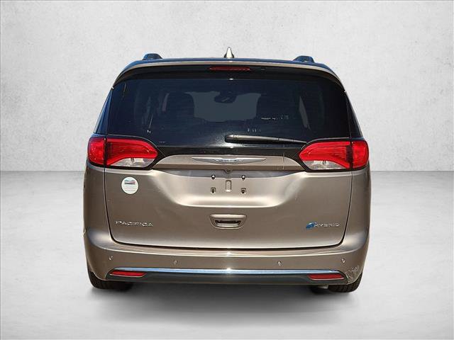 Used 2018 Chrysler Pacifica Limited w/ Advanced Safetytec Group FWD image 8