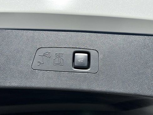 New 2026 Lincoln Corsair Reserve image 12