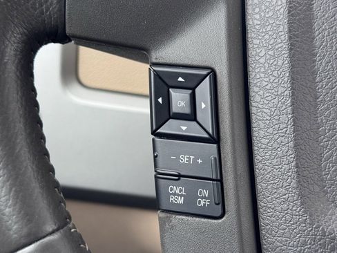 Used 2012 Ford F150 Lariat w/ Lariat Chrome Pkg image 6