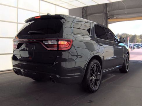 Used 2017 Dodge Durango R/T w/ Blacktop Package AWD/4WD image 4