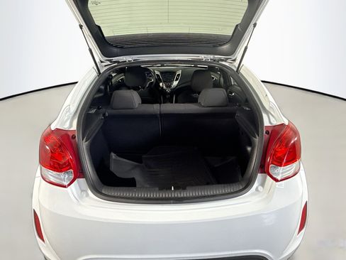 Used 2017 Hyundai Veloster Value Edition image 34