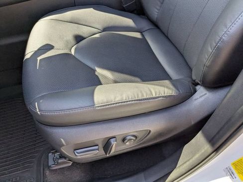 Used 2024 Toyota Grand Highlander FWD image 28