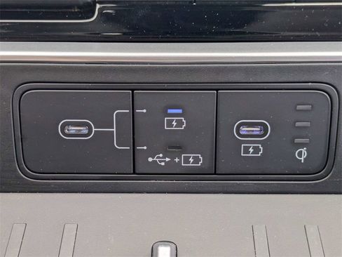 Used 2026 Hyundai Santa Fe SEL image 25