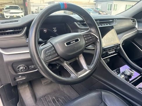 Used 2021 Jeep Grand Cherokee L Limited AWD/4WD image 11