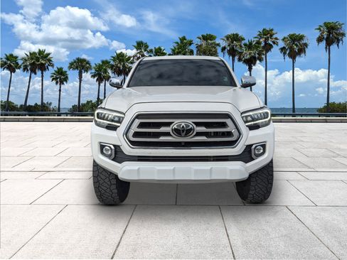 Used 2021 Toyota Tacoma Limited image 3