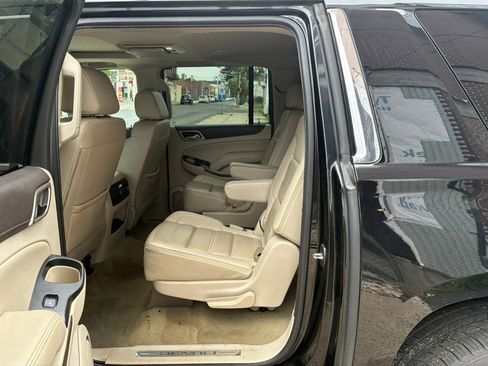 Used 2018 GMC Yukon XL Denali w/ Open Road Package AWD/4WD image 12