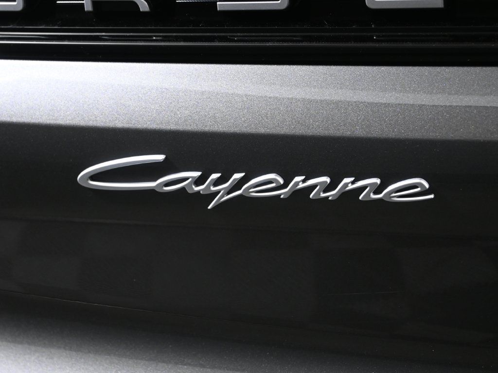 Used 2026 Porsche Cayenne Coupe AWD/4WD image 43