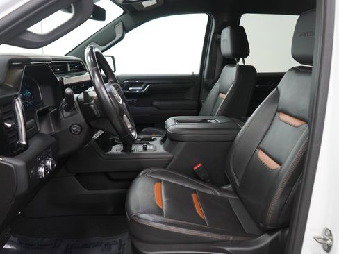 Used 2022 GMC Sierra 1500 AT4 w/ AT4 Preferred Package image 16