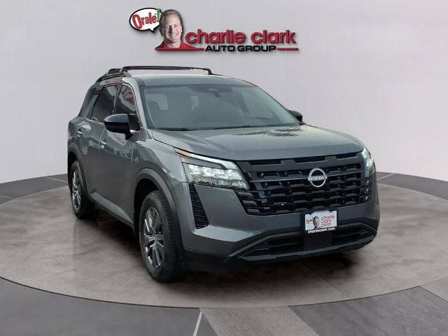 Certified 2026 Nissan Pathfinder SV FWD image 7