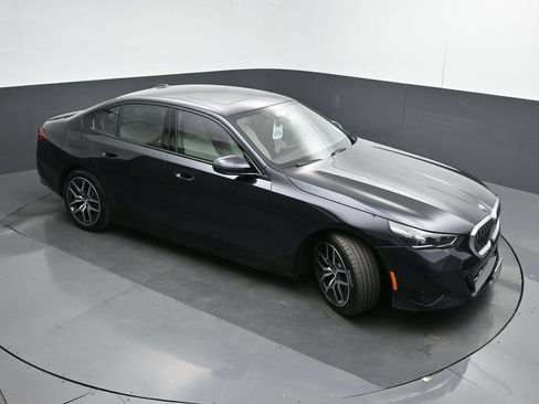 Used 2025 BMW i5 xDrive40 w/ M Sport Package AWD/4WD image 49
