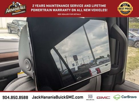 New 2026 GMC Yukon Denali w/ Denali Reserve Package AWD/4WD image 15