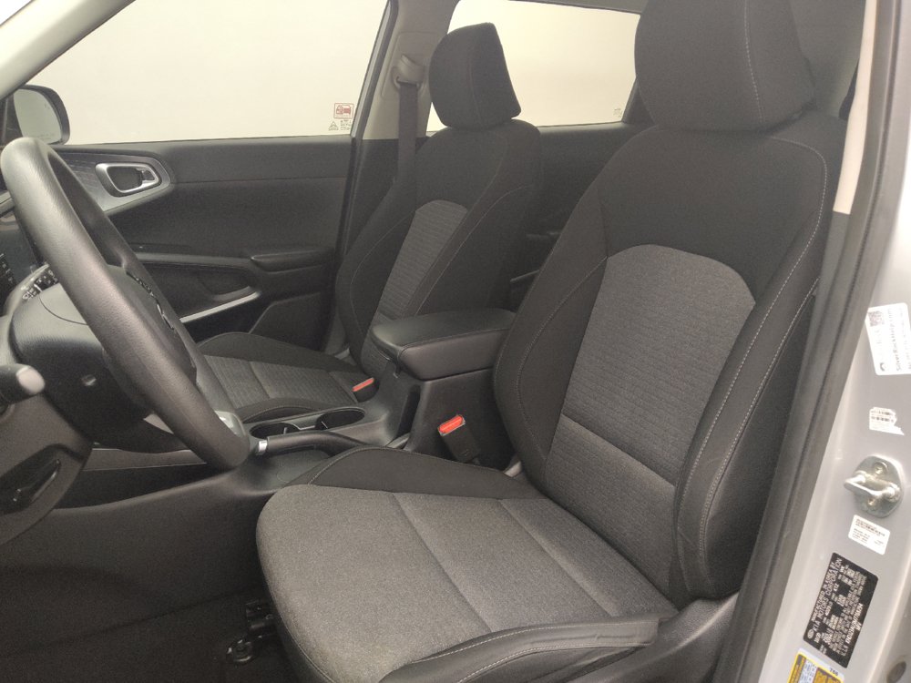 Used 2021 Kia Soul S FWD image 17